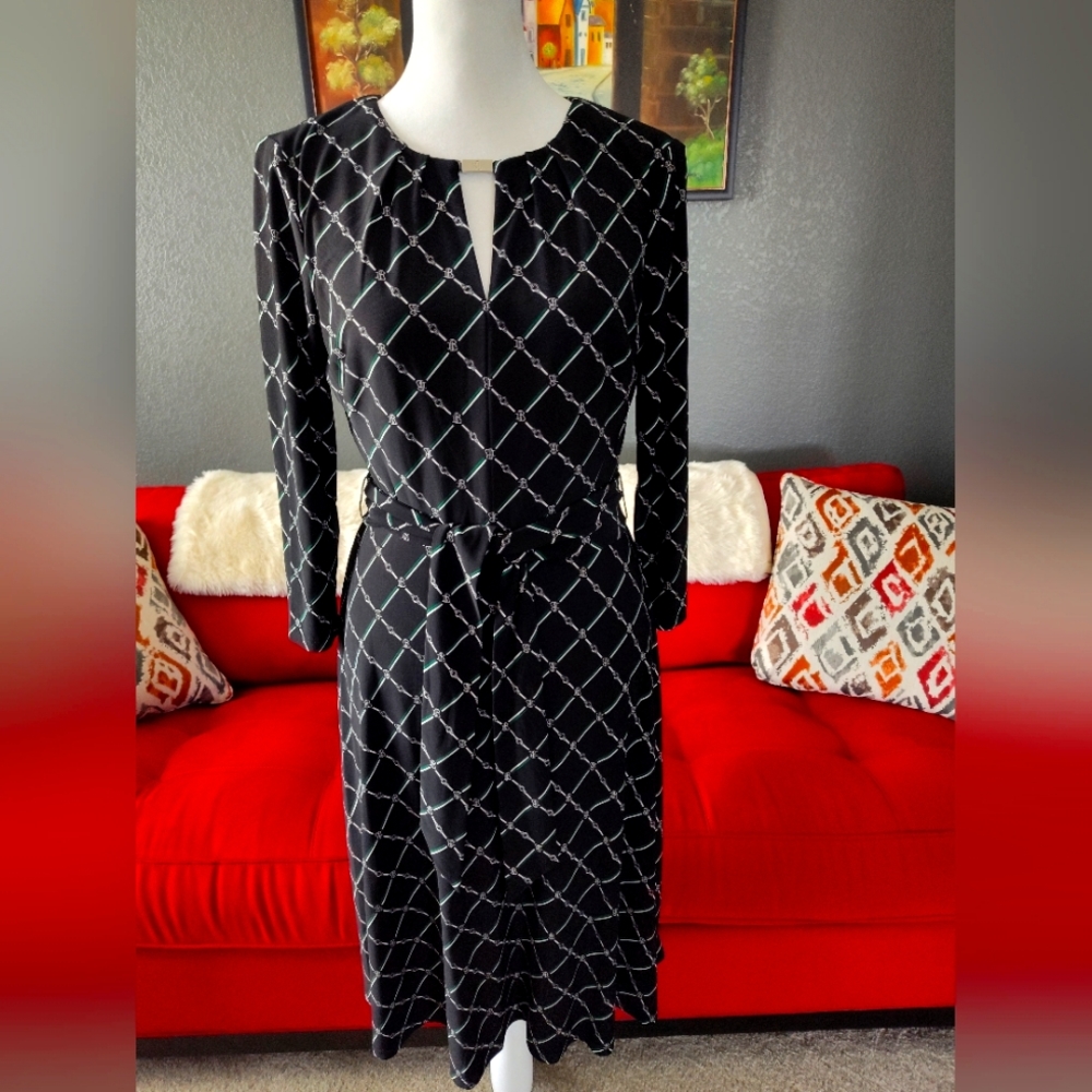 Classy Lauren Ralph Lauren Size 2 Black, Green and White